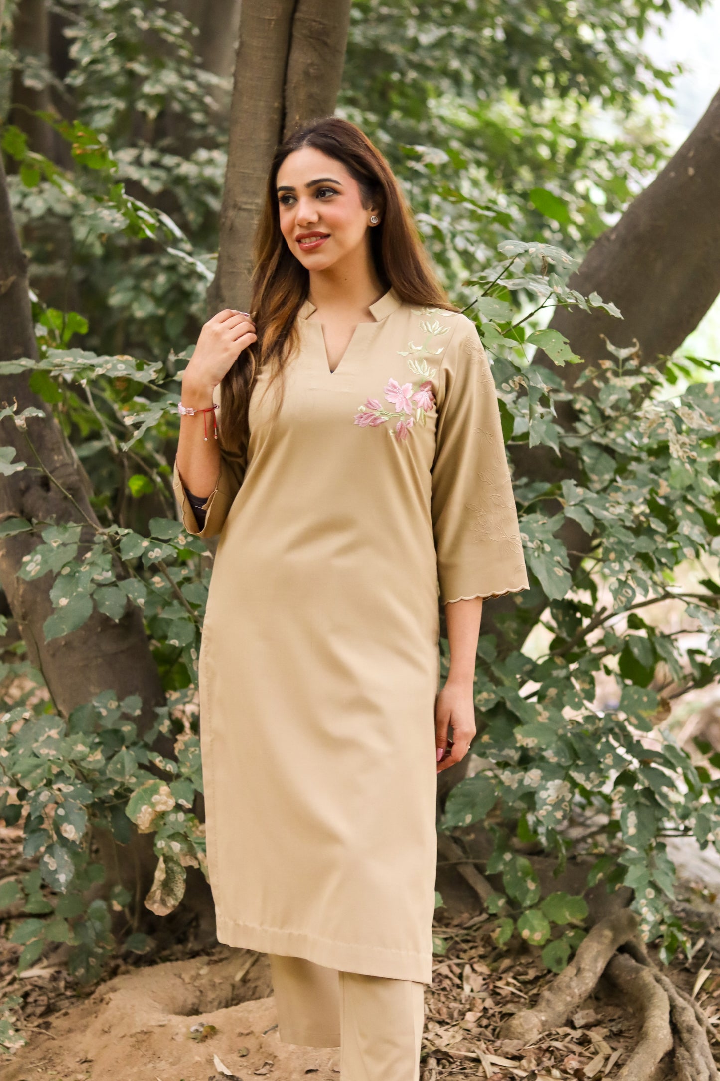 Beige Kurta Set with Embroidered Lavender Bunch