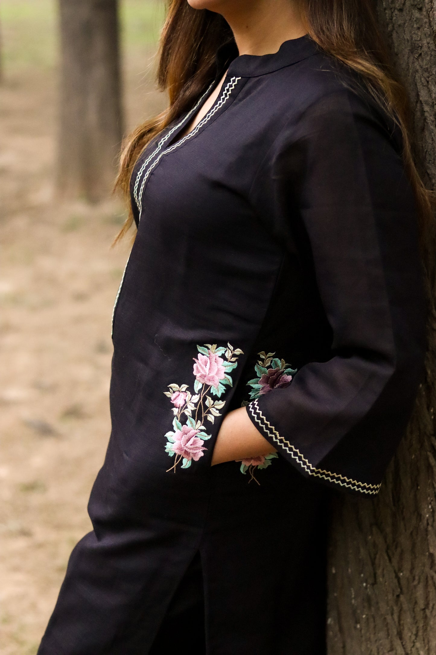 Black Kurta Set with Embroidered Side-Pockets