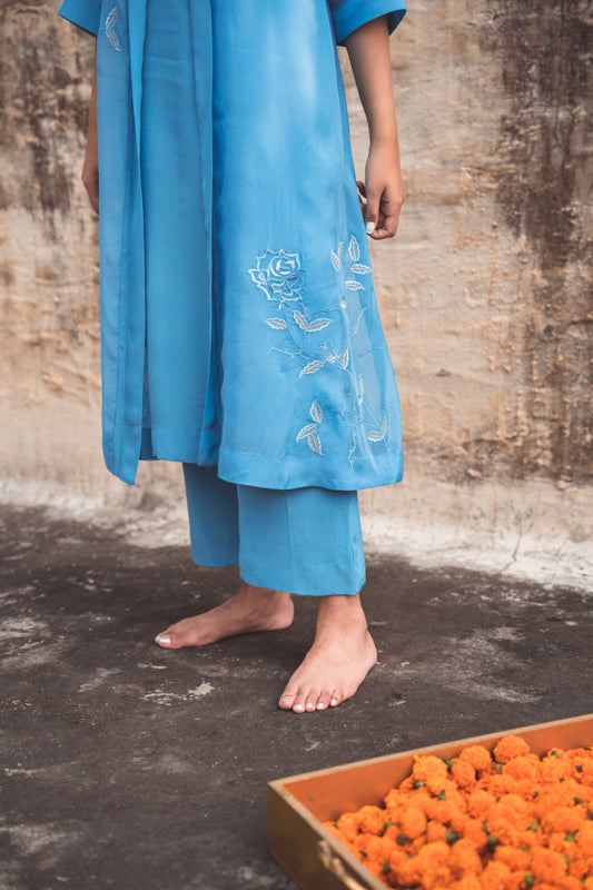 Crepe Kurta Set with Organza Overlay in Cobalt
