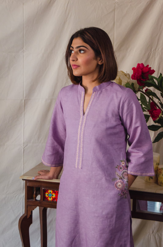 Lavender Kurta Set with Embroidered Side-pockets