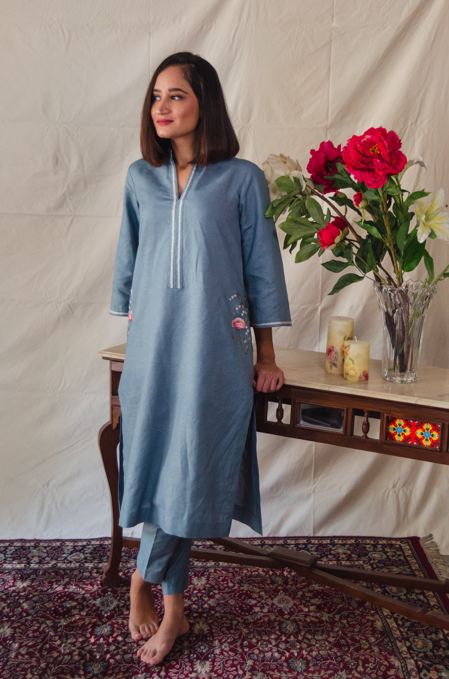 Grey Kurta Set with Embroidered Side-pockets